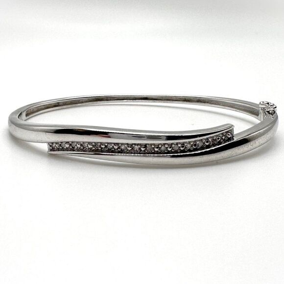 Sterling Silver Diamond Hinged Bangle Bracelet 0.075 TCW - Picture 1 of 9